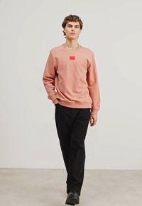 HUGO DIRAGOL - Bluză de molton - light/pastel red