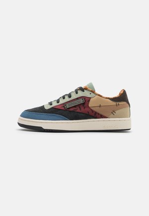 Trainers - beige