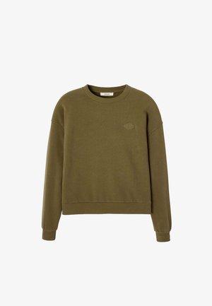 Sweat-shirt vert olive en mélange de coton; présente des poignets et un ourlet côtelés, un col rond, et un petit logo brodé sur la poitrine.