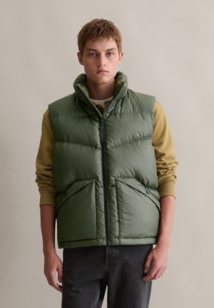 Bodywarmer - pineneedle
