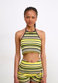 adidas Originals - HALTER - Top - pure sulfur/blue/black/glow pink Thumbnail Image 1