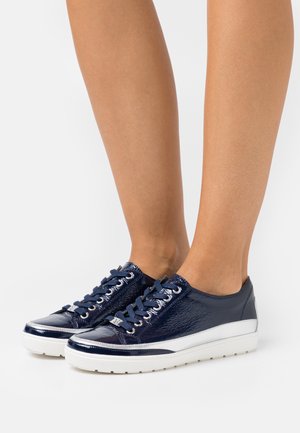 Sneakers laag - marine