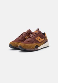 le coq sportif lcs r 1200 femme brun
