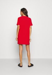 adidas Originals STRIPES SPORTS INSPIRED REGULAR DRESS - Obleka iz džersija - red