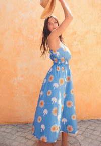 Next STRAPPY MIDI - REGULAR FIT - Nappali ruha - blue white