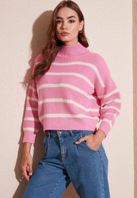 LELA Pulóver - pink cream