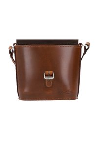 Braune Leder-Umhängetasche mit rechteckiger Form, silberner Hardware und einer Vorderseite mit Schnallen-Details. Glatte Textur mit einem minimalistischen Design.