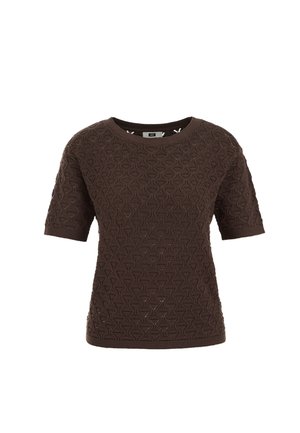 Donkerbruin gebreid topje met korte mouwen, een gestructureerd geometrisch patroon en een ronde hals, afgebeeld op een witte achtergrond.