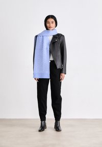 COACH SIGNATURE MUFFLER - Cachecol - mist blue