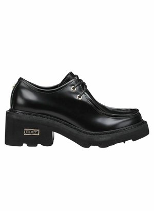 Scarpa a stringere in vernice nera con tacco a piattaforma spesso, punta rotonda e finiture in hardware dorato, dotata di suola testurizzata.