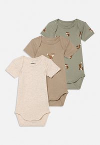 Trei body-uri cu mâneci scurte pentru bebeluși, în bej, maro și verde măsliniu, realizate din bumbac moale, cu imprimeuri de vulpi pe cele maro și verde măsliniu.