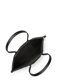 Borsa a tracolla in pelle nera con texture liscia, chiusura con zip, interno aperto e due manici piatti. Design minimalista senza tasche esterne.
