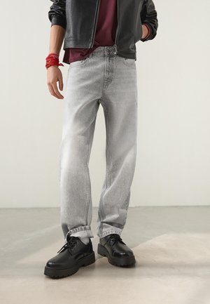 Džínsy s rovným strihom - grey