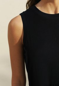 Next - SLEEVELESS CREW NECK TIERED STANDARD - Vestito di maglina - pitch black Immagine in miniatura 1