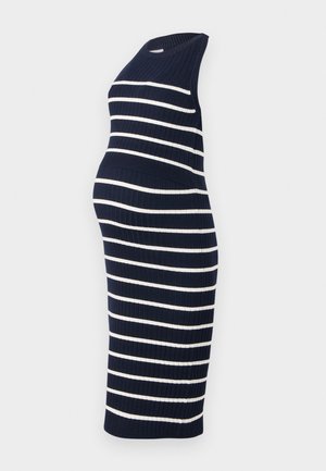 Robe côtelée bleu marine avec des rayures horizontales blanches, sans manches, silhouette ajustée, longueur genou, encolure ronde.
