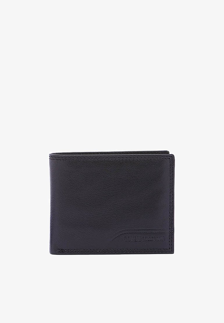 Portafoglio in pelle nera con texture liscia, design pieghevole e cuciture sottili. Presenta un logo su un lato, senza hardware o motivi visibili.