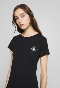Calvin Klein Jeans MONOLOGO SLIM TEE 2 PACK - T-shirt básica - black