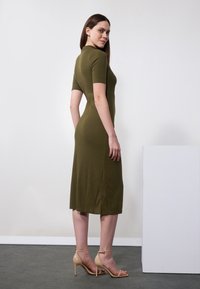 Anna Field Strikket kjole - khaki