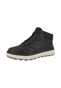 Zapatos altos de cuero negro con una plantilla acolchada, presentan un cierre de cordones y una suela texturizada para mayor tracción.