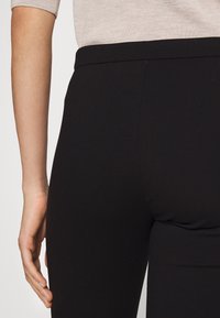 Pinko Tygbyxor - black