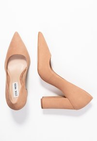 Steve Madden Lodičky na vysokém podpatku - nude