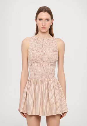 NOA MINI DRESS - Freizeitkleid - garnet/blush