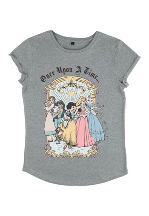 T-shirt grigia con maniche arrotolate, caratterizzata da una stampa cartoon di principesse, incorniciata da accenti floreali e dal testo "C'era una volta."