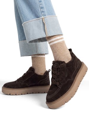 Tamaris, SNEAKER - Trainers - mocca