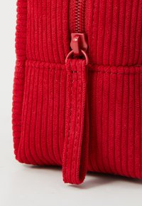 Even&Odd Trousse de toilette - red
