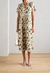 Lollys Laundry Vapaa-ajan mekko - off-white