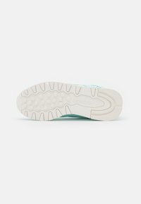 Reebok Classic Sneakers - mint