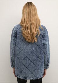 Kaffe Abrigo corto - light-blue denim