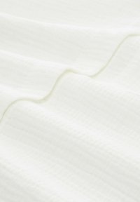 TOM TAILOR OVERSIZED MIT STRUKTUR - Button-down blouse - whisper white