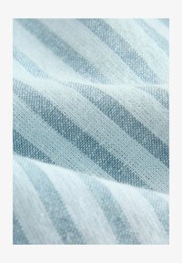 Non sélectionné, light blue stripe