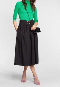 MADELEINE Strickpullover - green