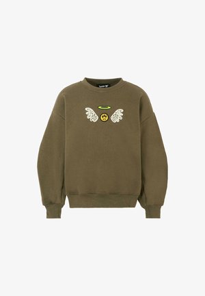 Felpa verde oliva con colletto a girocollo, caratterizzata da un design grafico di ali e una faccina sorridente. Realizzata in tessuto morbido e testurizzato.