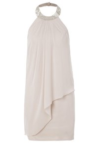 Robe beige sans manches à col licou ornée de perles argentées et détail de jupe asymétrique à volants superposés.