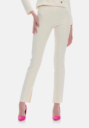 Kocca, THELMA - Pantalones - white