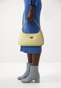 Marc Cain Håndveske - pale lemon