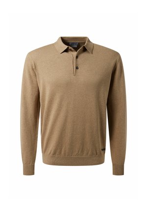 Pull-over polo à manches longues de couleur marron clair avec des poignets et un ourlet côtelés, trois boutons noirs et une petite étiquette près du bas.