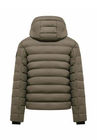 Oliwkowa kurtka puffer z kapturem, charakteryzująca się poziomym pikowaniem, elastycznymi mankietami oraz gładką, matową teksturą.