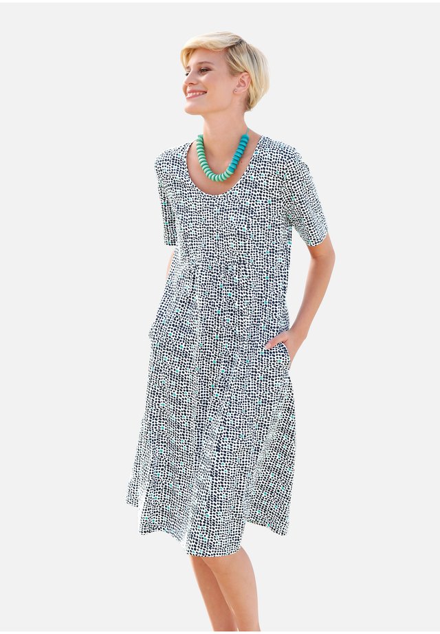 MIT 1/2-ARM - Vestito di maglina - weiß/marine/smaragd