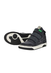 Hoge sneakers van marineblauw suede met drie verstelbare klittenbandsluitingen, witte rubberen zolen en een gestructureerd oppervlak. Kenmerken logo-accenten.