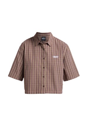 Chemise à manches courtes boutonnée à carreaux marron et violet avec col et petit logo blanc sur la poitrine gauche.