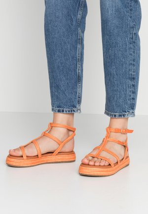 Espadrile - orange