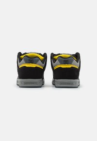 DC Shoes STAG UNISEX - Sportcipő - grey/black/yellow