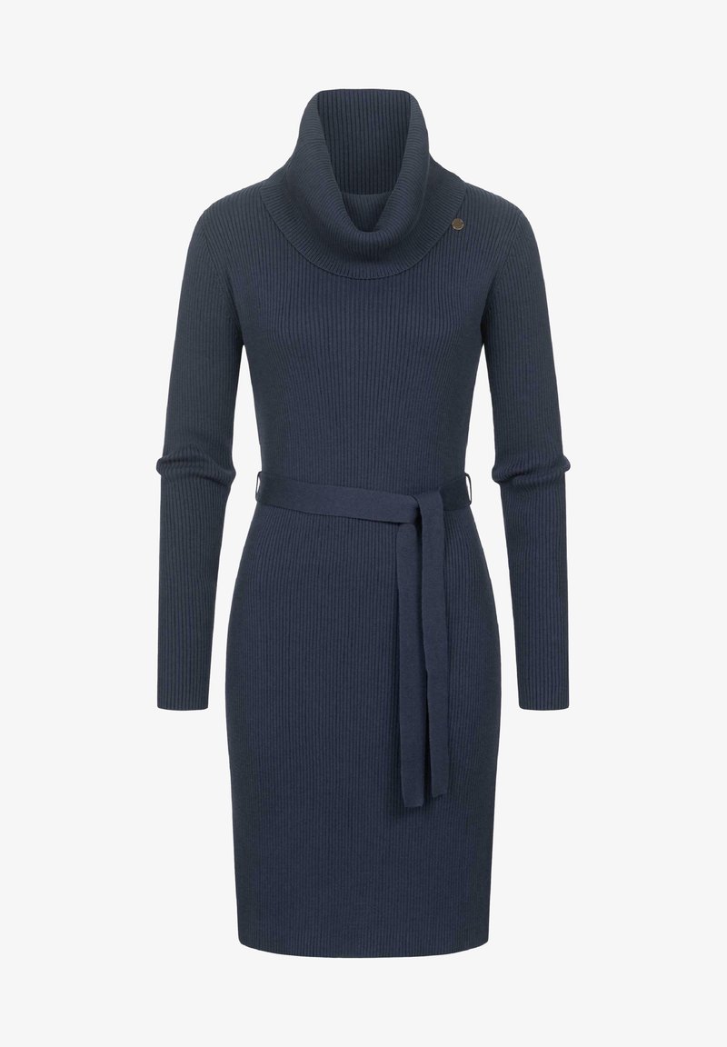Abito in maglia a costine di un blu navy scuro, con collo a barchetta, maniche lunghe e cintura con lacci in vita. Design minimalista con un accento sottile.