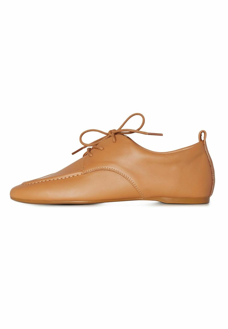 BALAGAN LILA - Stringate sportive - natural