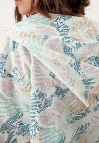 s.Oliver Print T-shirt - off-white