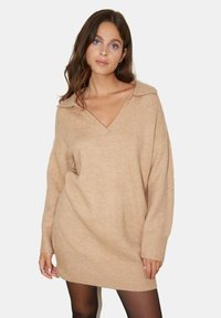 Non sélectionné, beige